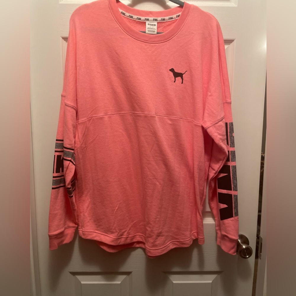 VS pink tunic